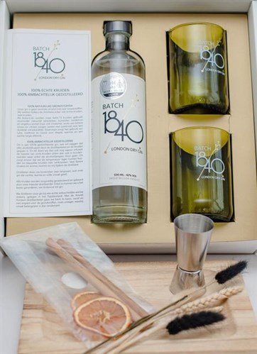 Gin Batch 1840 giftbox + 2 glazen + jigger